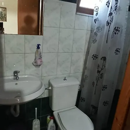 ραχη Gæstehus